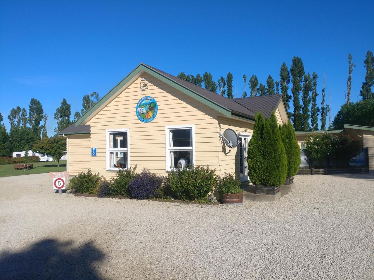 Waiau Motor Camp & Cabins Bagian luar foto