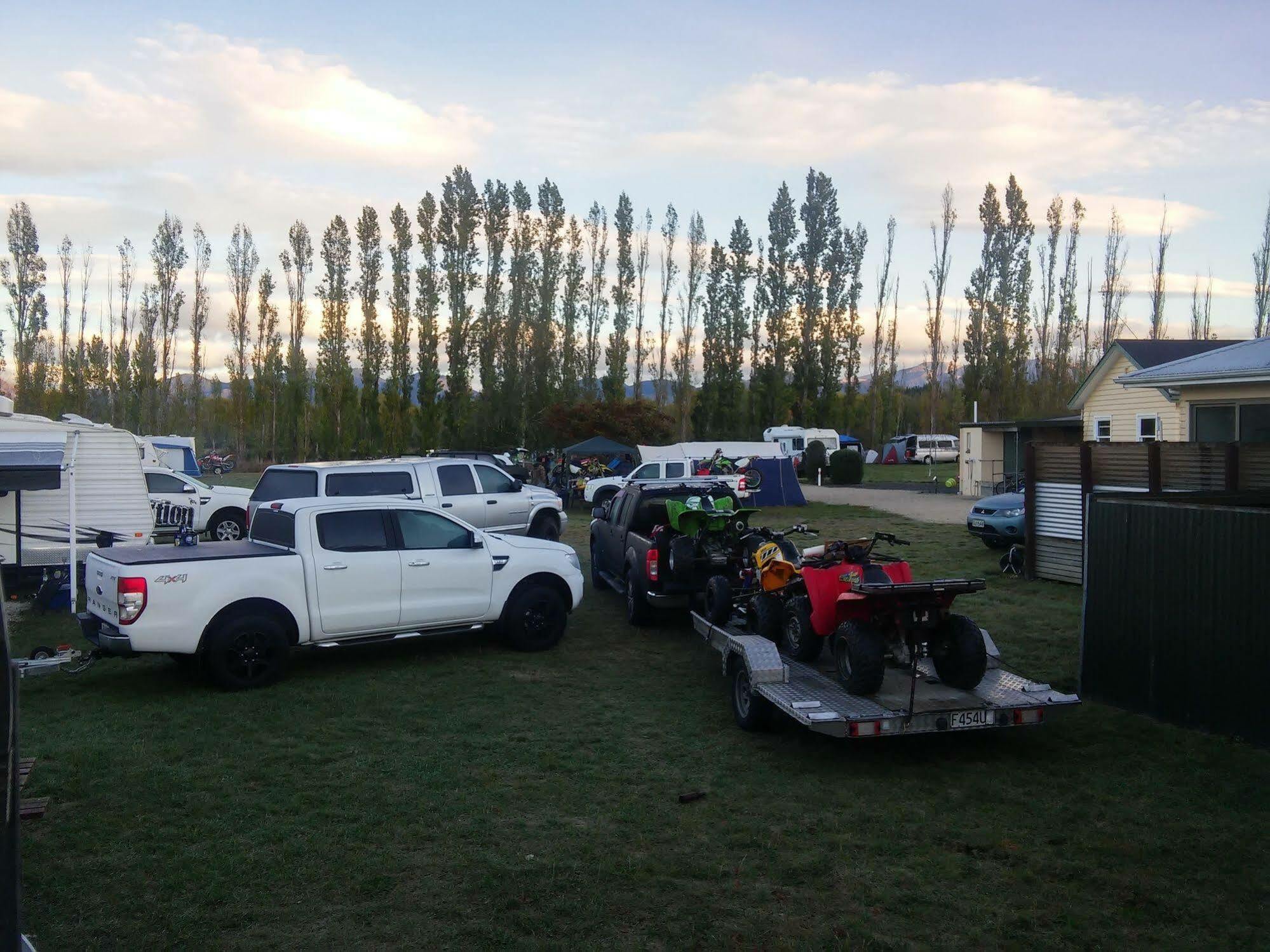 Waiau Motor Camp & Cabins Bagian luar foto